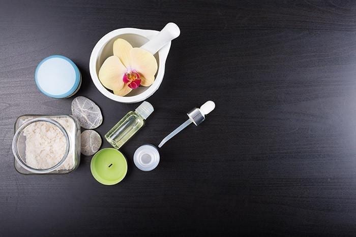 The 411 on Active Ingredients in Facial Serums: Glycolic Acid, Vitamin C, Retinol and Vitamin B5
