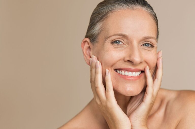 How To Use the Epionce Intense Defense Serum