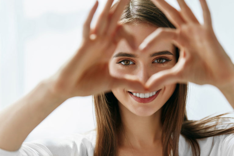 Your Secret to Gorgeous Eyes image