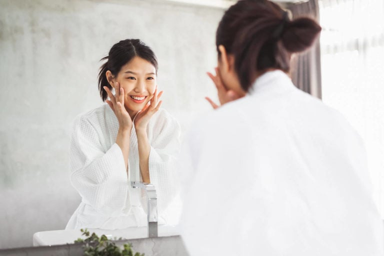 Prevent Acne Breakouts With Lifestyle Changes