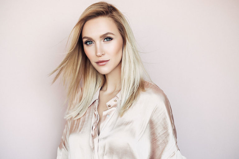 How to Style Fine Limp Hair image
