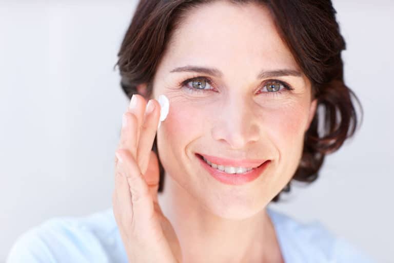 How To Tighten Sagging Skin On Face